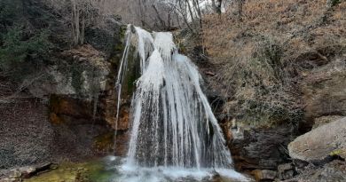 Экскурсии в `Водопад Джур-Джур` из Фороса